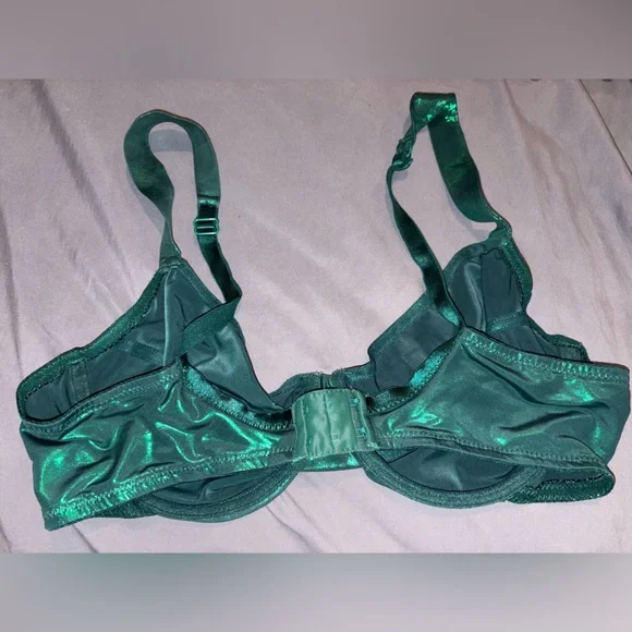 Secret Treasures Bra 38C - Picture 2 of 4